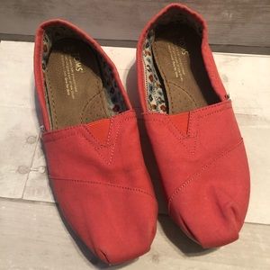 Toms  canvas slip on shoes  coral color size 8.5